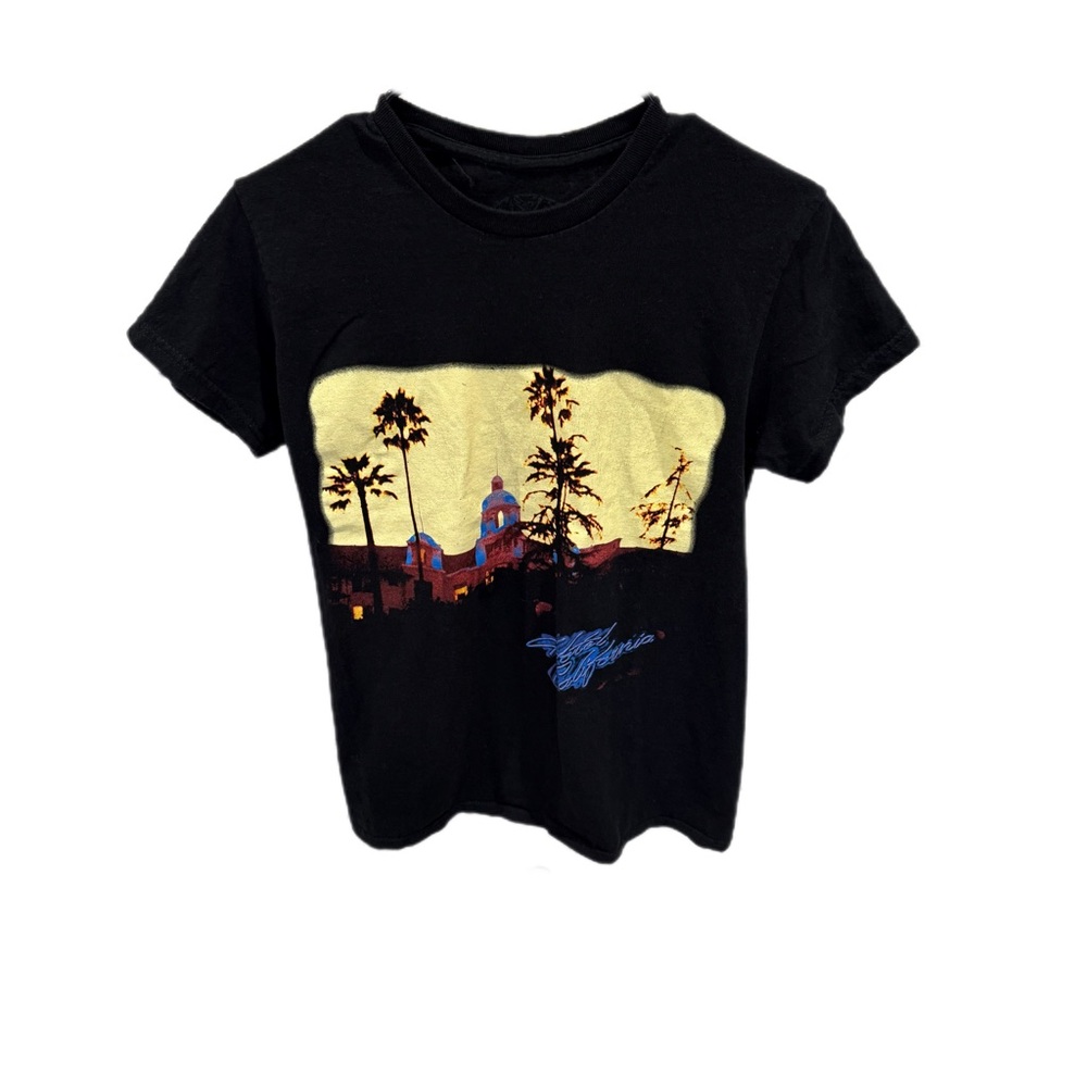 Black and Yellow Scenic Graphic Short Sleeve Tee